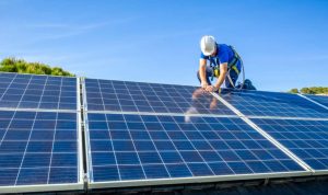 Installation et mise en production des panneaux solaires photovoltaïques à Neuvic